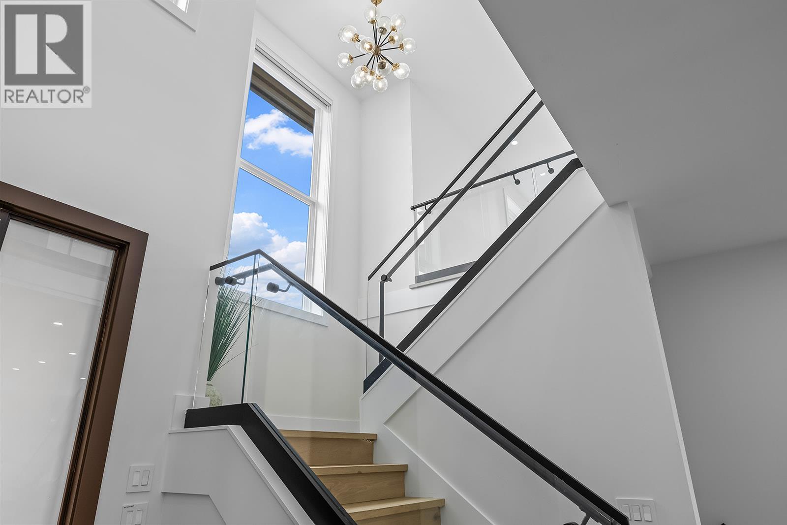 Additional image 6 of 1047 Oak Barrel Place, West Kelowna, BC, V1Z2G9