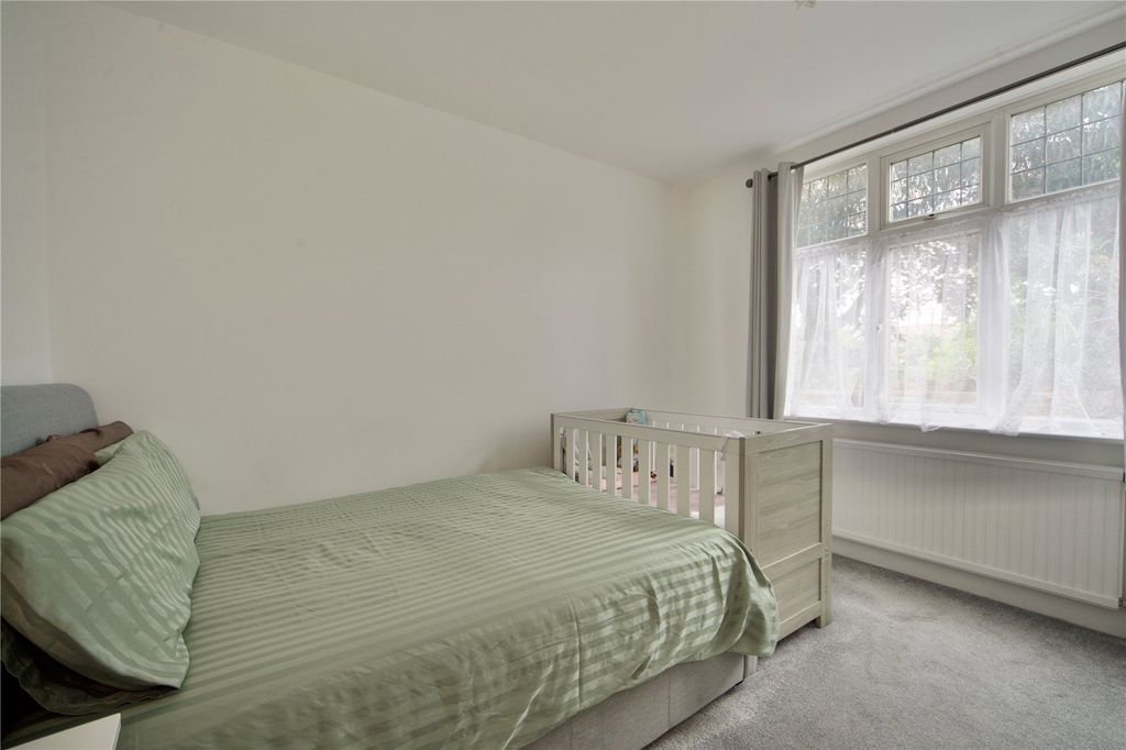 Additional image 7 of 2 bed flat for saleThe Drive, Barking IG11