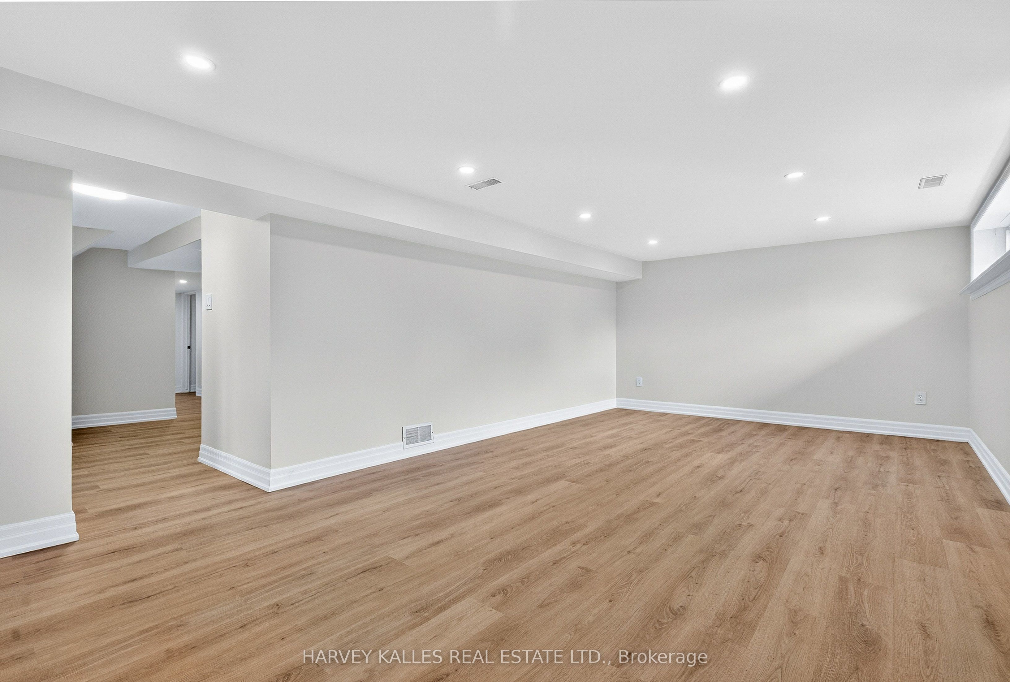 Additional image 6 of Basement-67 Robinglade Drive, Toronto, ON, M9B 2R2