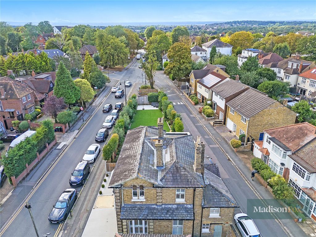 Additional image 51 of 5 bed detached house for saleQueens Road, Buckhurst Hill, Essex IG9