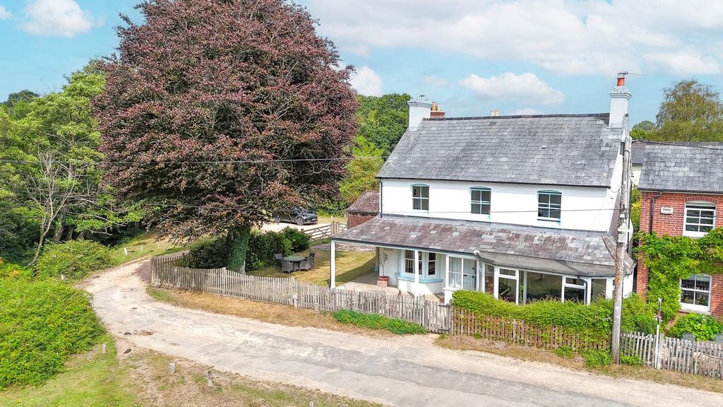 5 bed detached house for saleMartins Road, Brockenhurst SO42