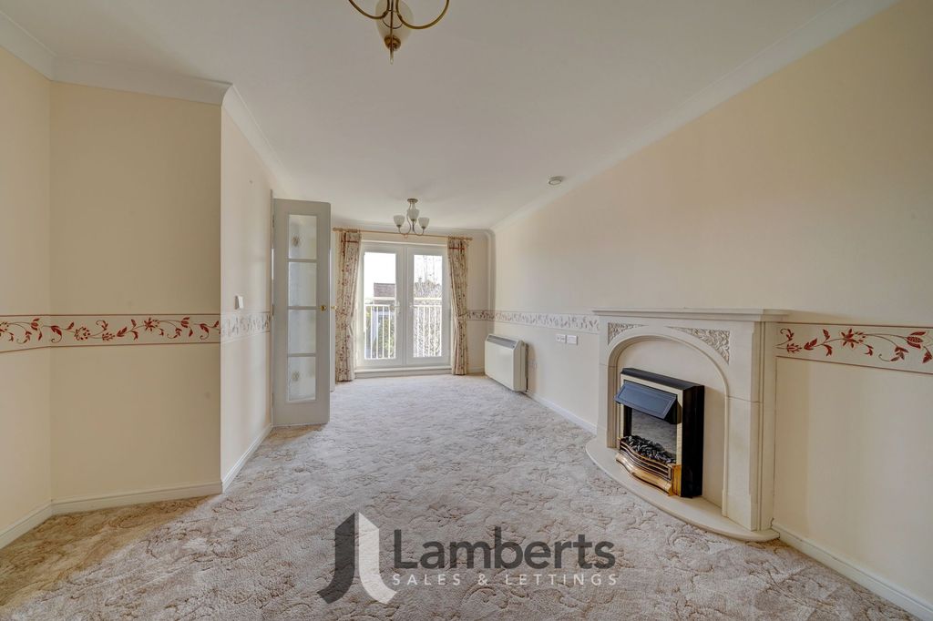 Additional image 2 of 2 bed flat for saleNew Road, Studley B80