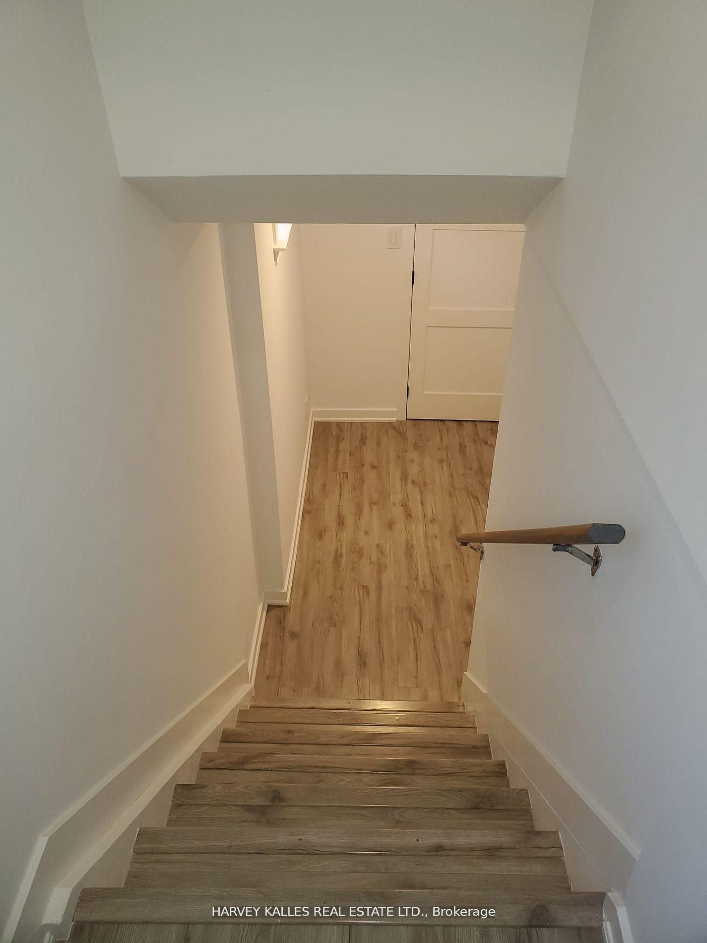 Additional image 3 of Lower-347 Ella Court, Newmarket, ON, L3Y 4L6
