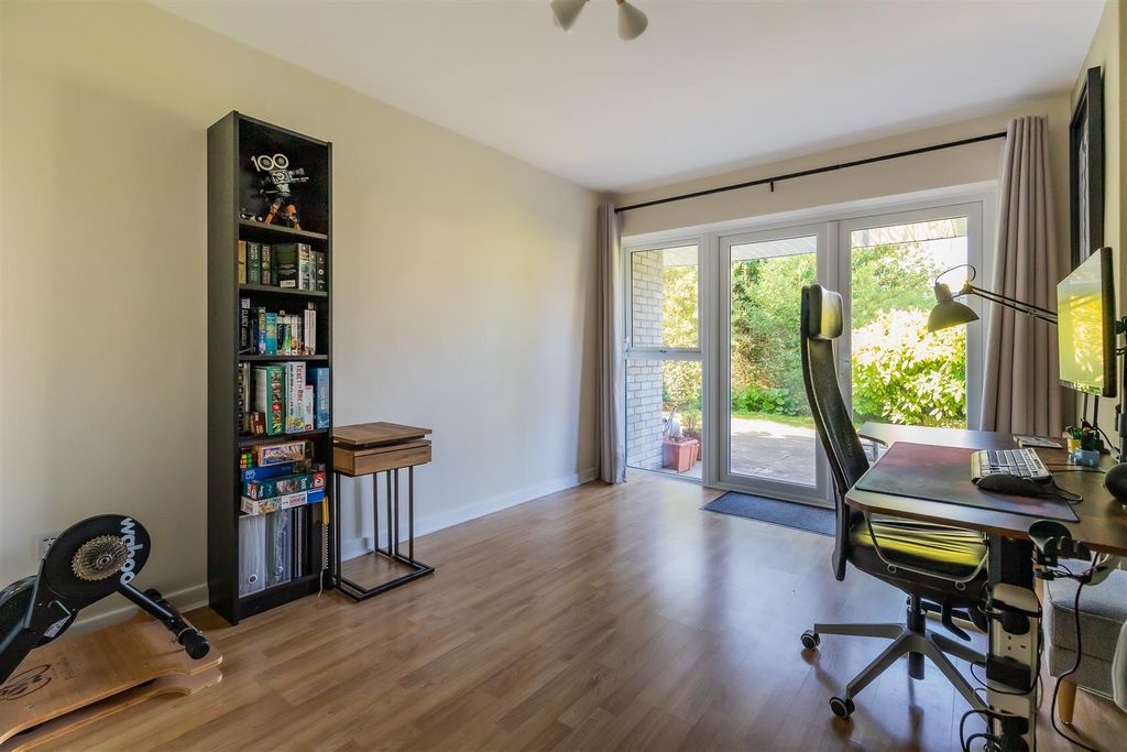 Additional image 17 of 2 bed flat for saleCowper Place, Roath, Cardiff CF24