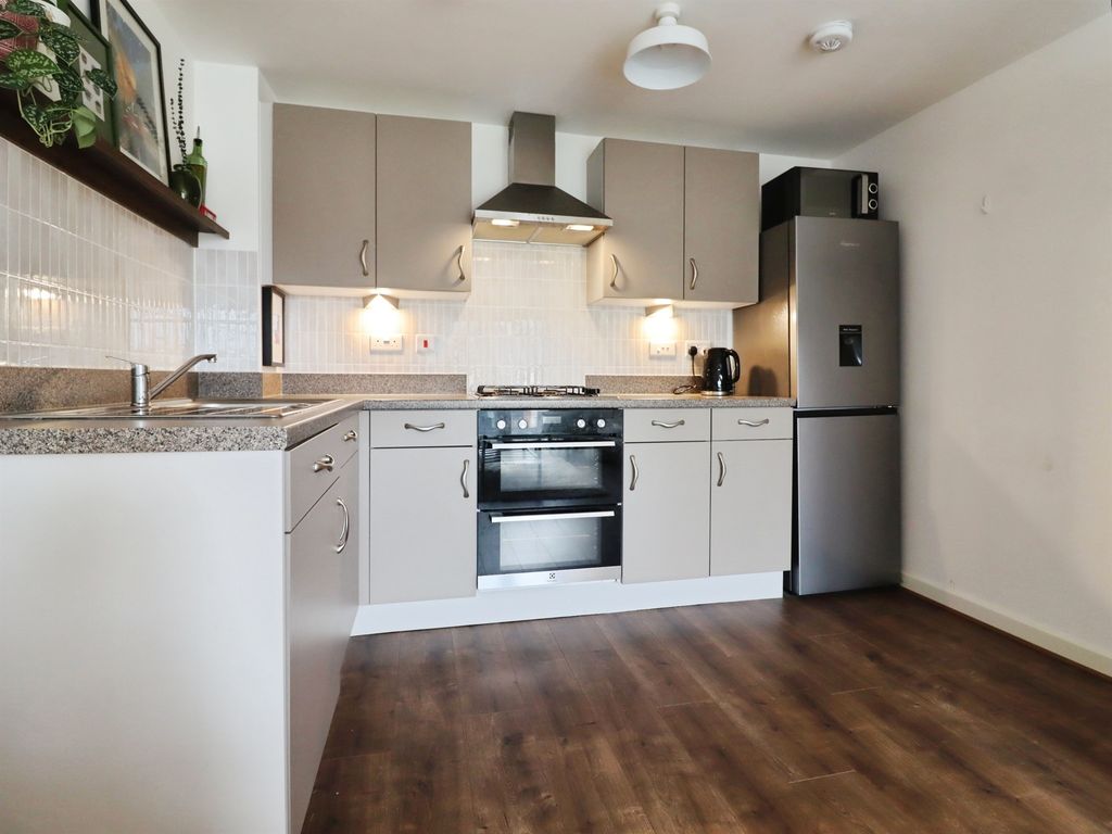 Additional image 3 of 2 bed flat for saleNeptune Road, Barry CF62