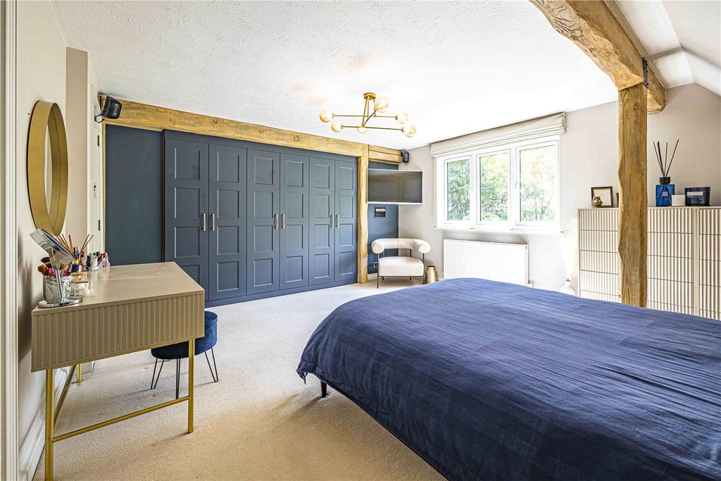 Additional image 24 of 5 bed detached house for saleCastle Gateway, Berkhamsted, Hertfordshire HP4