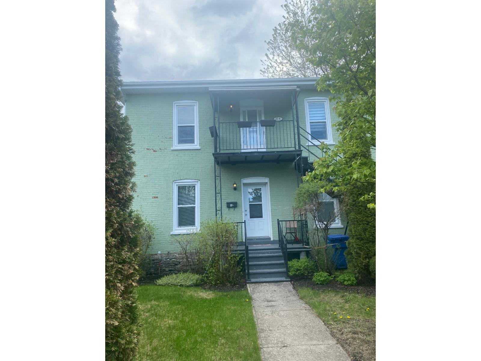 37A-37C Rue Gault