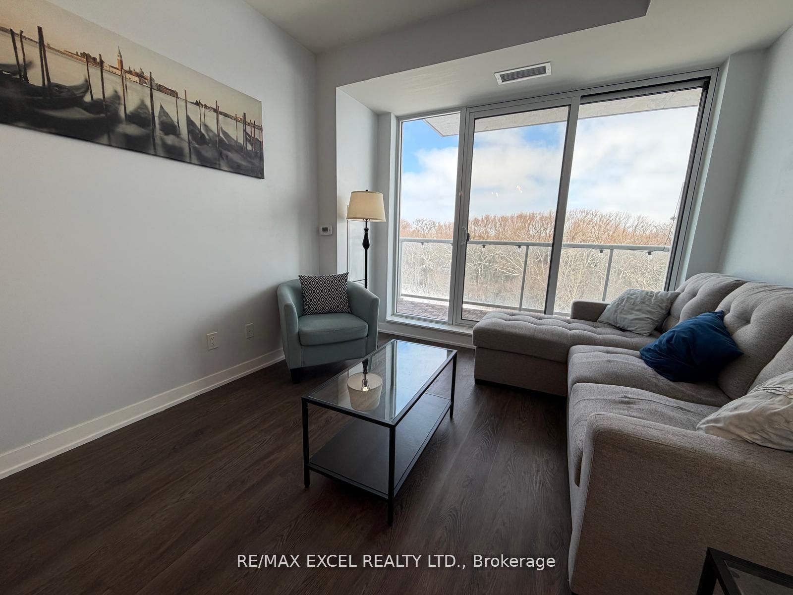 Additional image 3 of 407-6 David Eyer Road E, Richmond Hill, ON, L4S 0N5