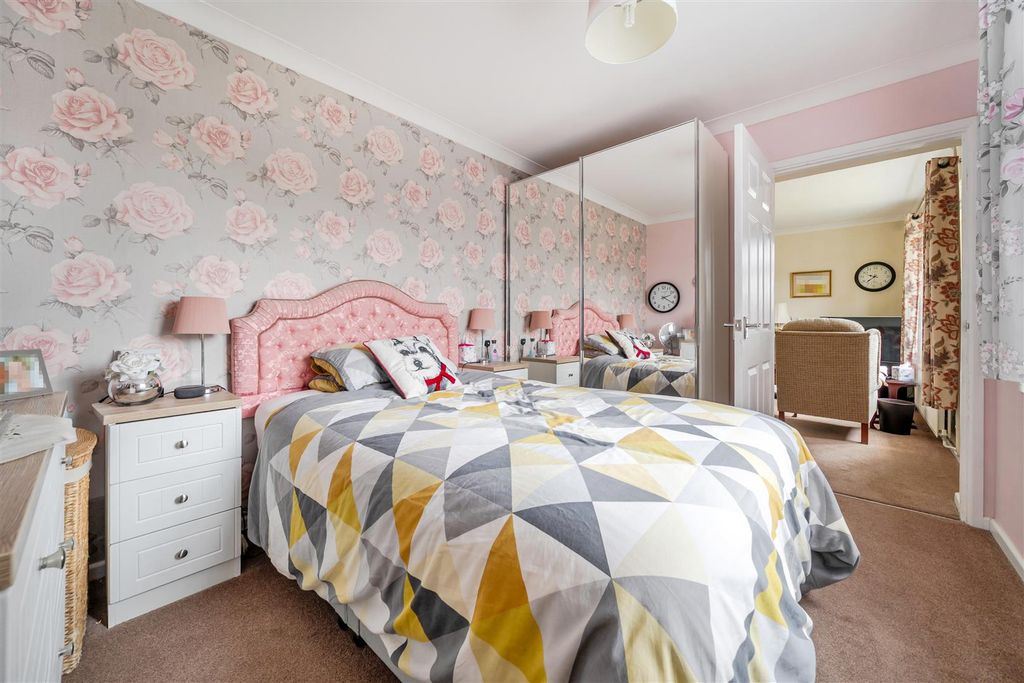 Additional image 9 of 4 bed detached bungalow for saleAspen Avenue, Bedford MK41
