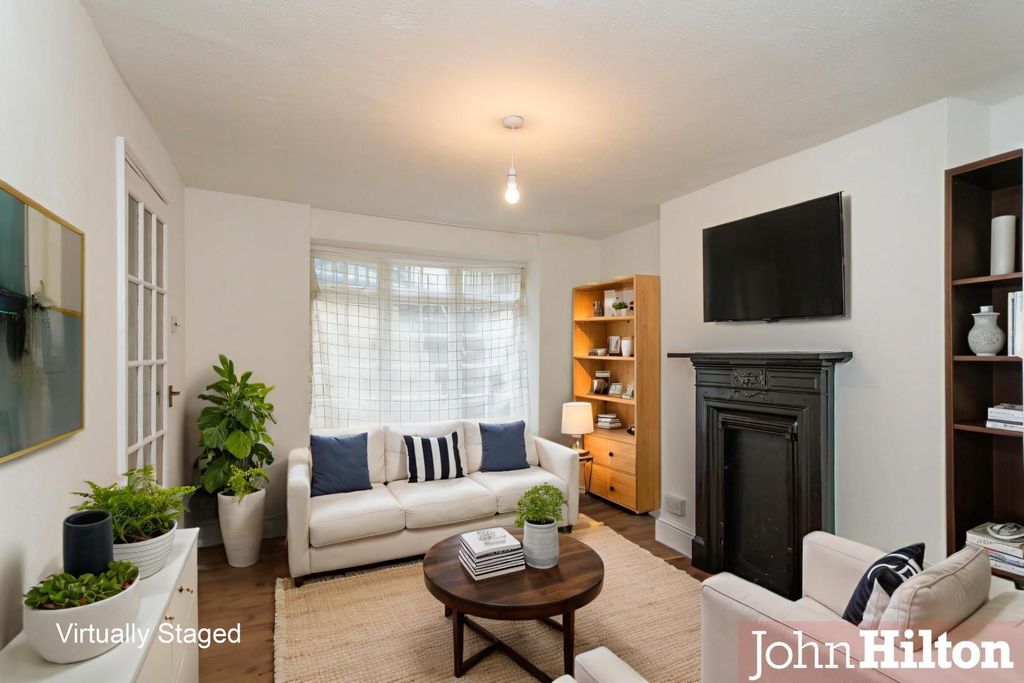 2 bed flat for saleCavendish Place, Brighton BN1 photo 3