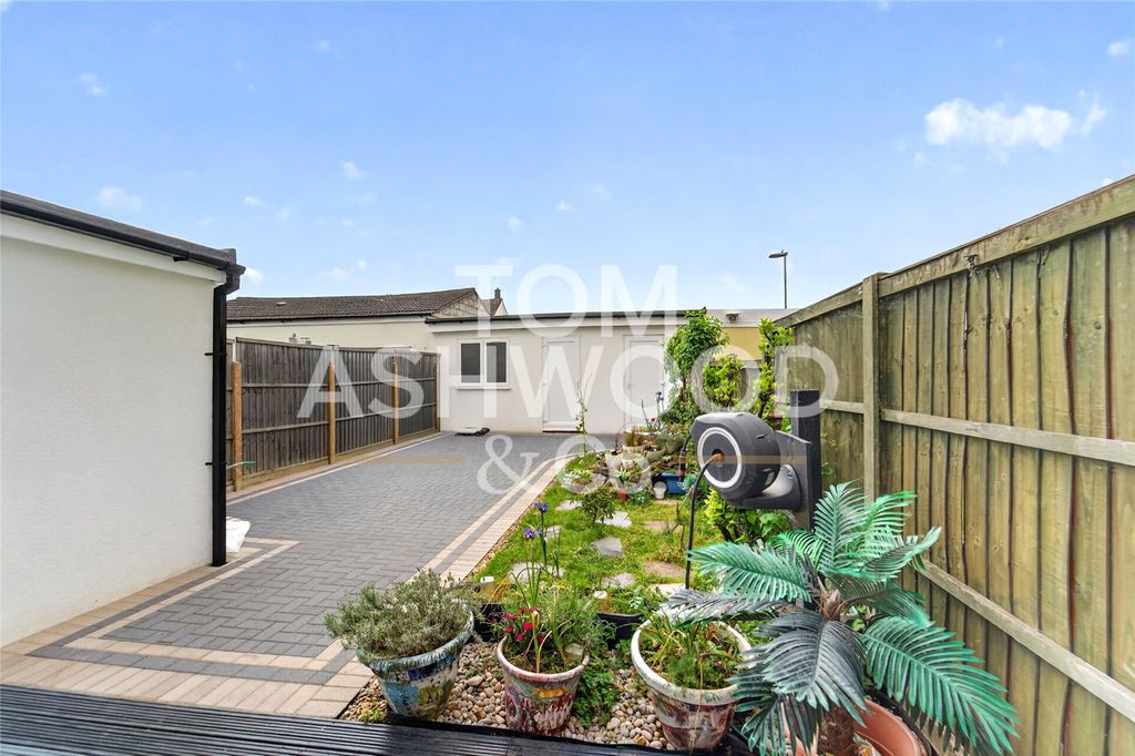 Additional image 18 of 4 bed terraced house for saleWestrow Drive, Leftley Estate, Barking IG11