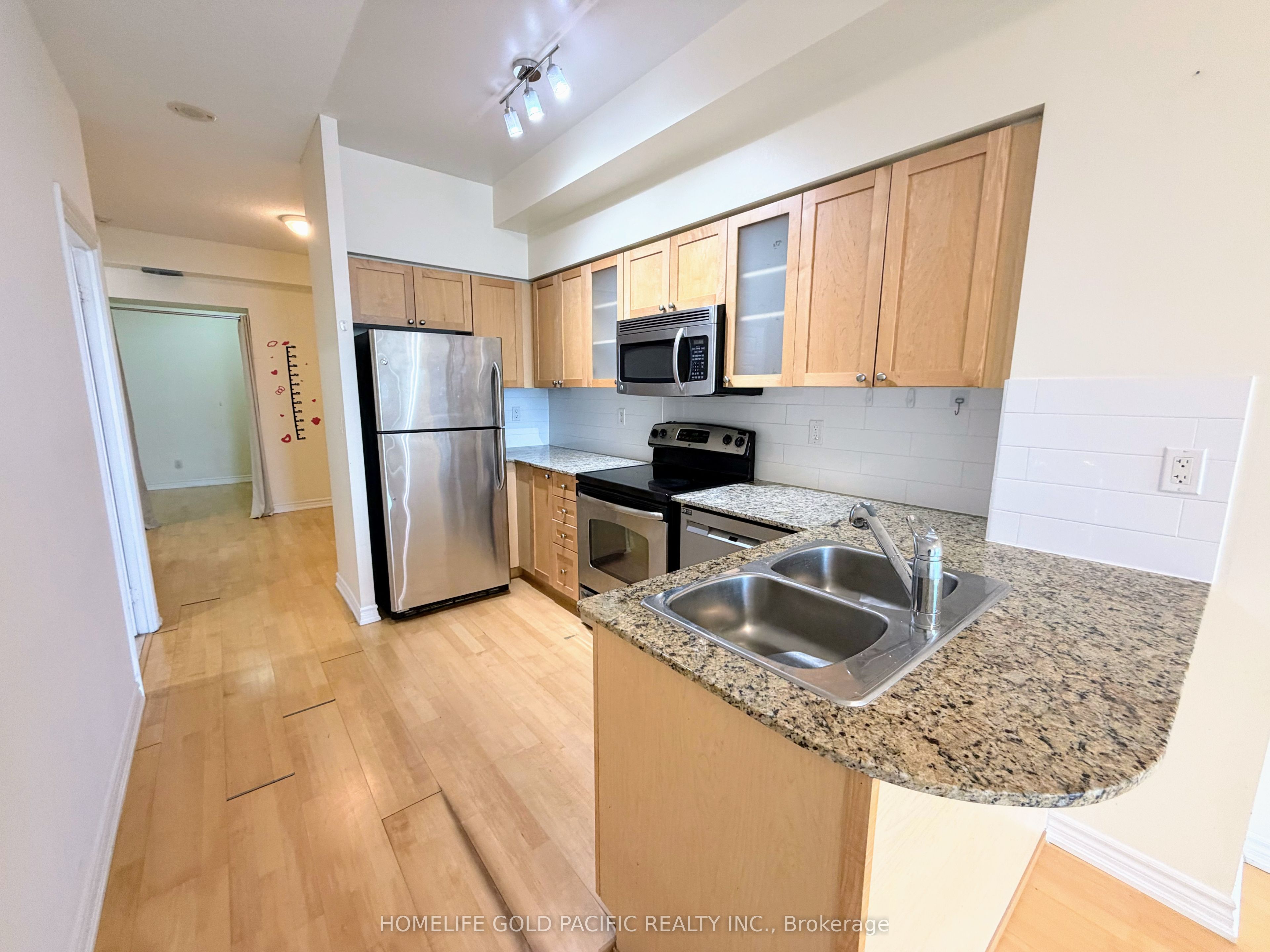 Additional image 3 of 3504-761 Bay Street, Toronto, ON, M5G 2R2