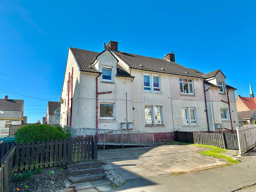 2 bed flat for saleStirling Street, Kirkwood, Coatbridge ML5