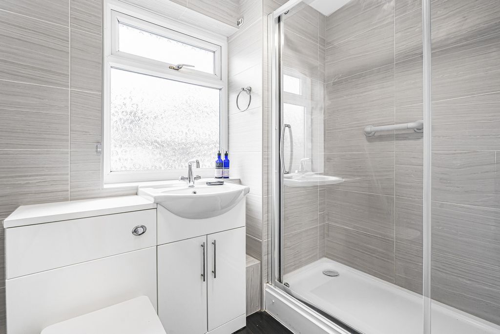 Additional image 15 of 3 bed bungalow for saleDove Green, Bicester OX26