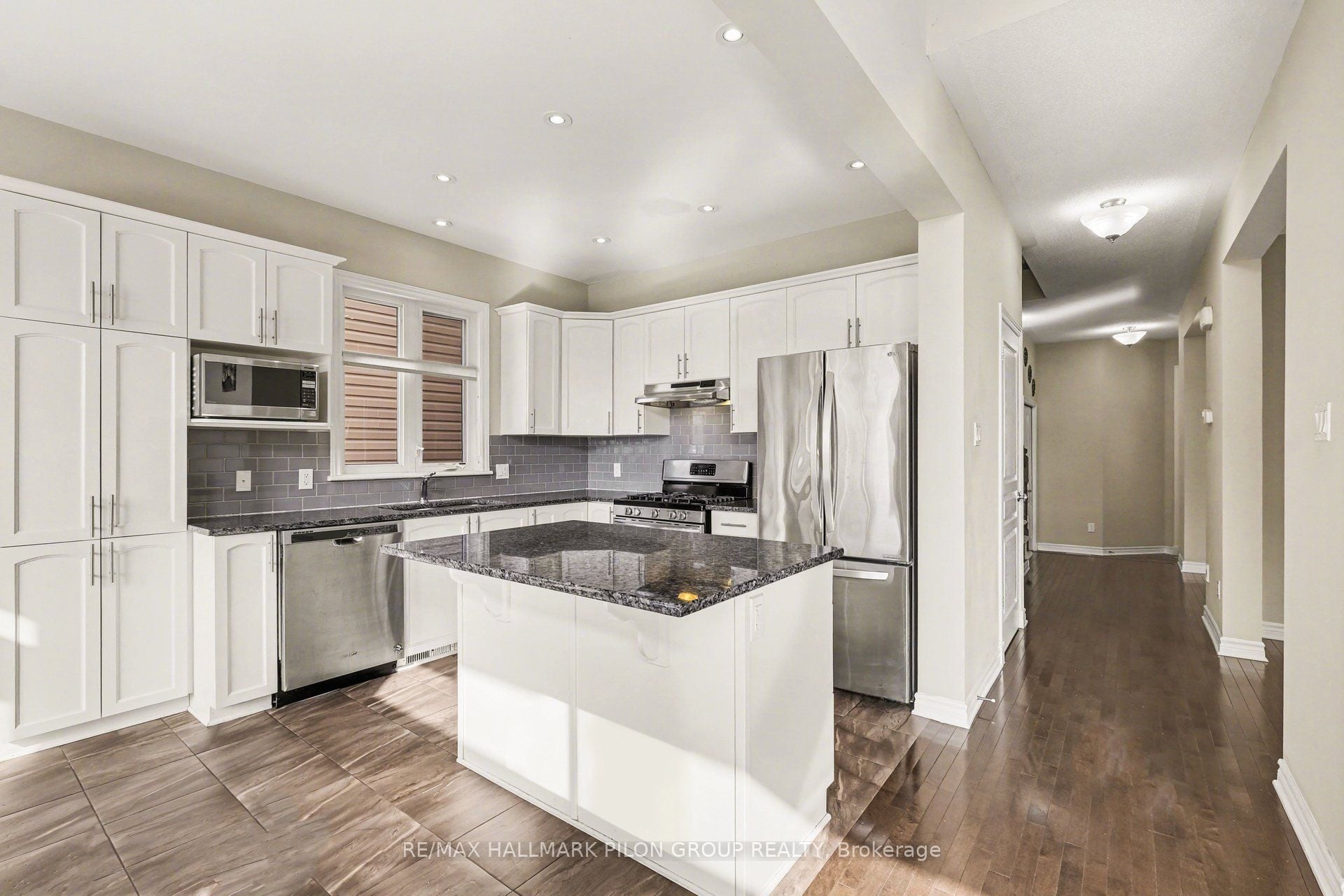 Additional image 5 of 845 Contour Street, Ottawa, ON, K1W 0G6