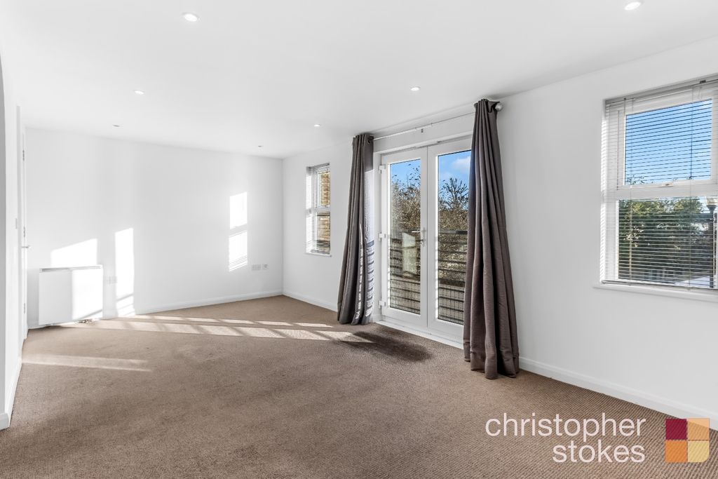 Additional image 2 of 2 bed flat for saleElppin Court, Park Lane, Broxbourne, Hertfordshire EN10