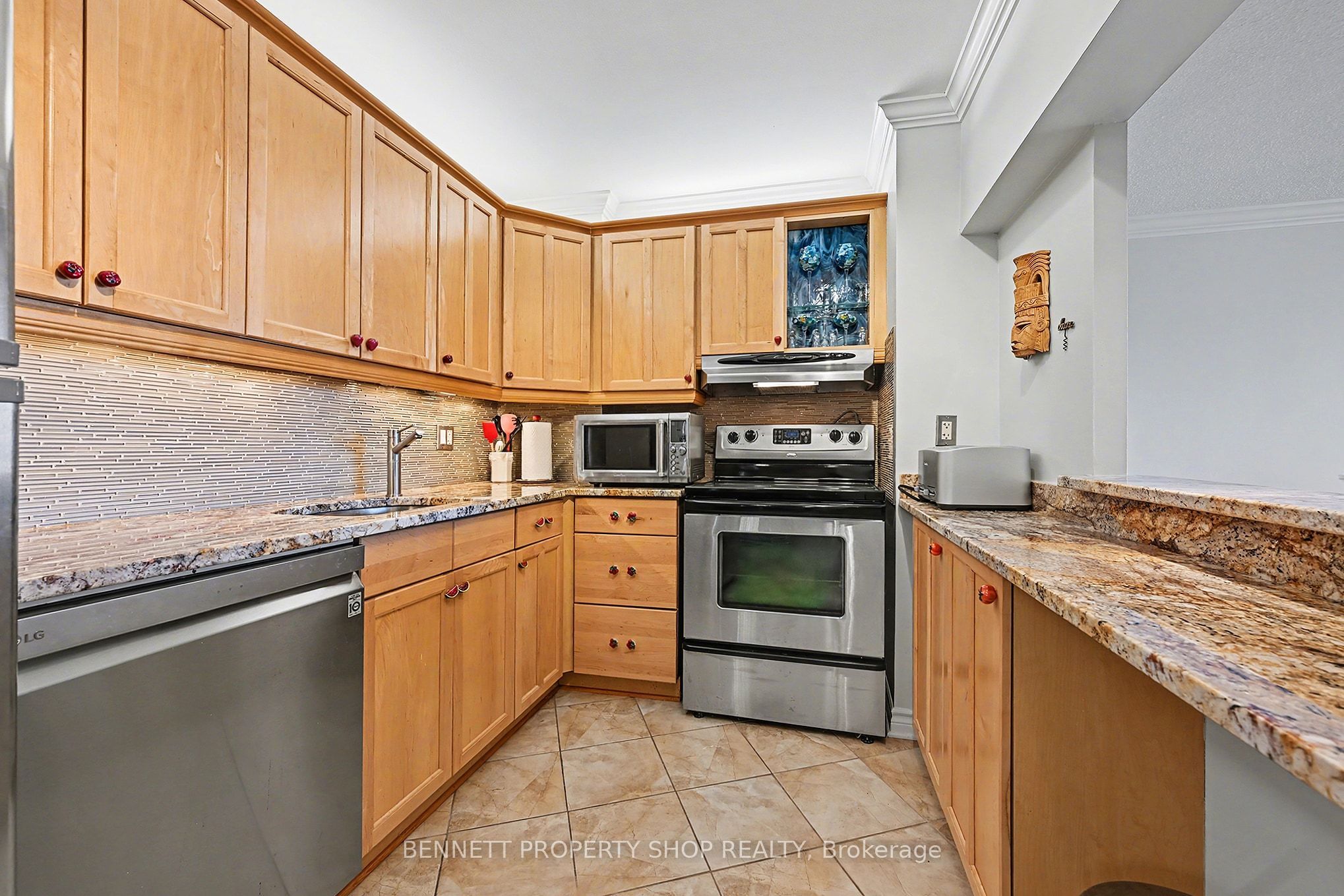 Additional image 4 of 1201-1081 Ambleside Drive, Ottawa, ON, K2B 8C8