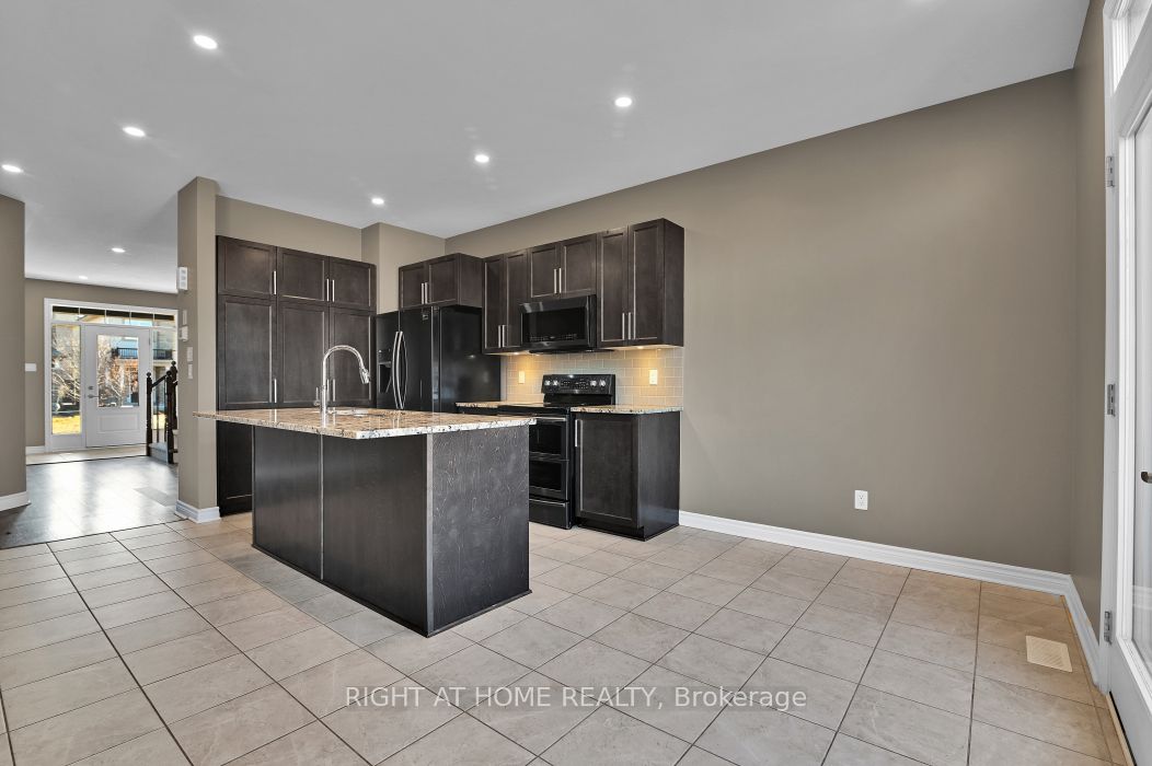 Additional image 5 of 213 Esturgeon Street, Ottawa, ON, K4A 1G3