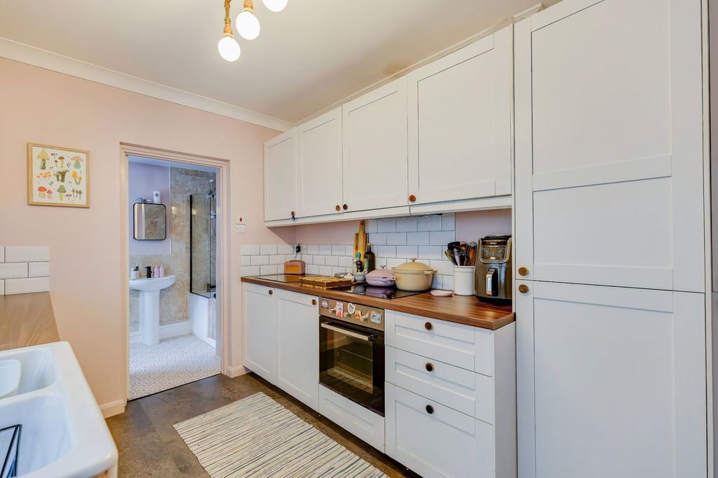 Additional image 11 of 3 bed terraced house for saleNew Zealand Road, Heath, Cardiff CF14