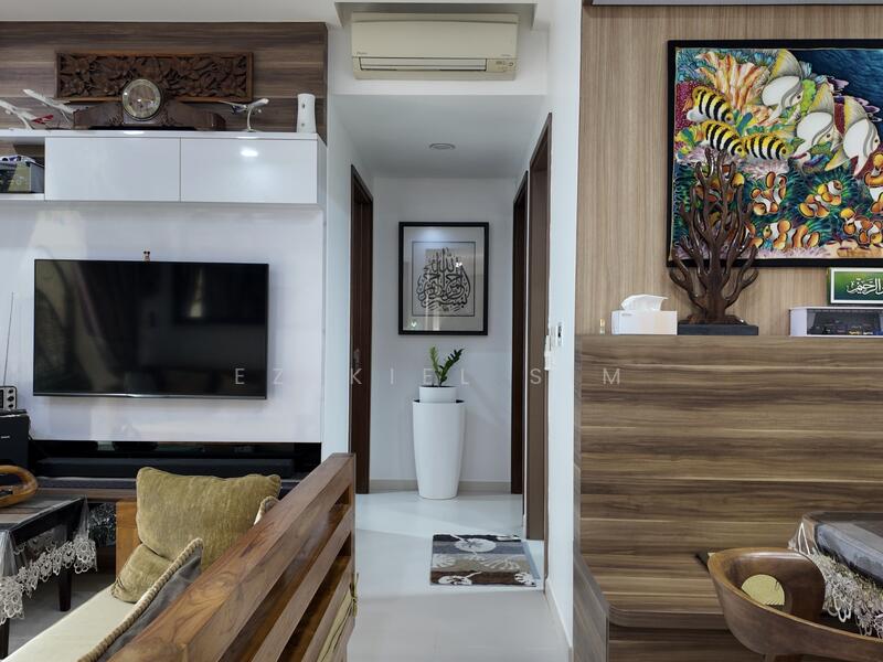 520 Miltonia Close photo 2