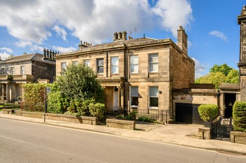 Inverleith Row, Edinburgh EH3