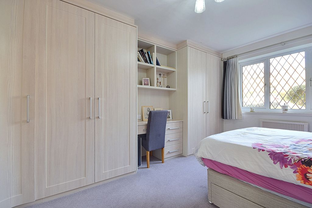 Additional image 12 of 1 bed flat for salePinewood, Elmwood Drive, Brighouse, West Yorkshire HD6