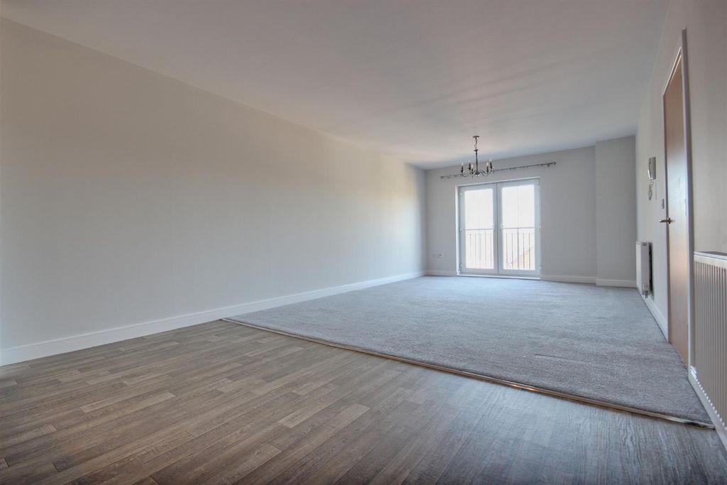 Additional image 4 of 2 bed flat for saleMill Lane, Beverley HU17