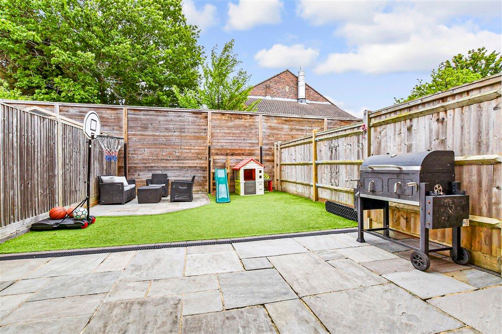 Additional image 2 of 4 bed terraced house for saleSephton Close, Aylesford, Kent ME20