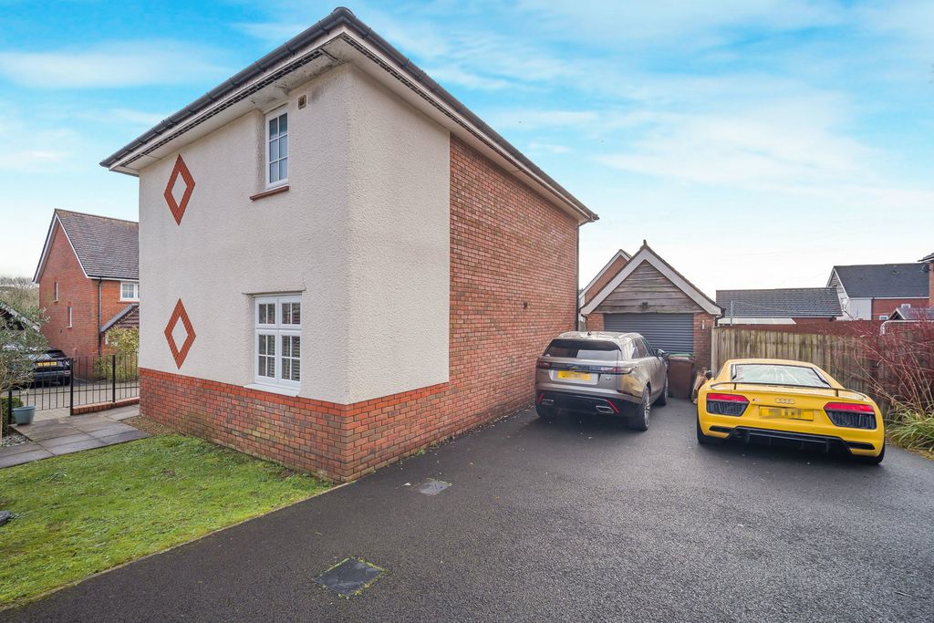 Additional image 35 of 3 bed detached house for saleBrambling Crescent, Penallta, Hengoed CF82