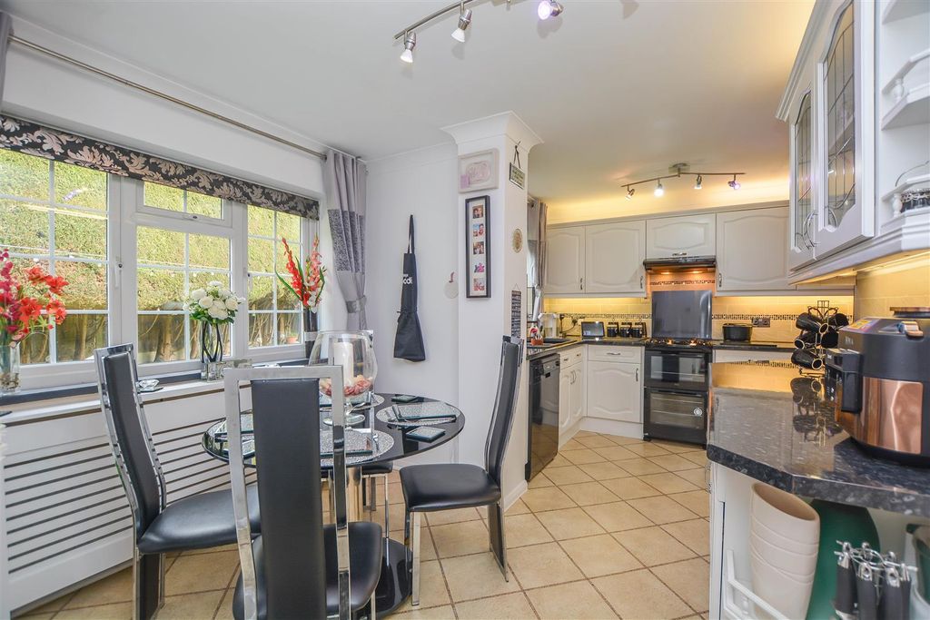 Additional image 3 of 4 bed detached house for salePlovers Barron, Wyatts Green, Brentwood CM15