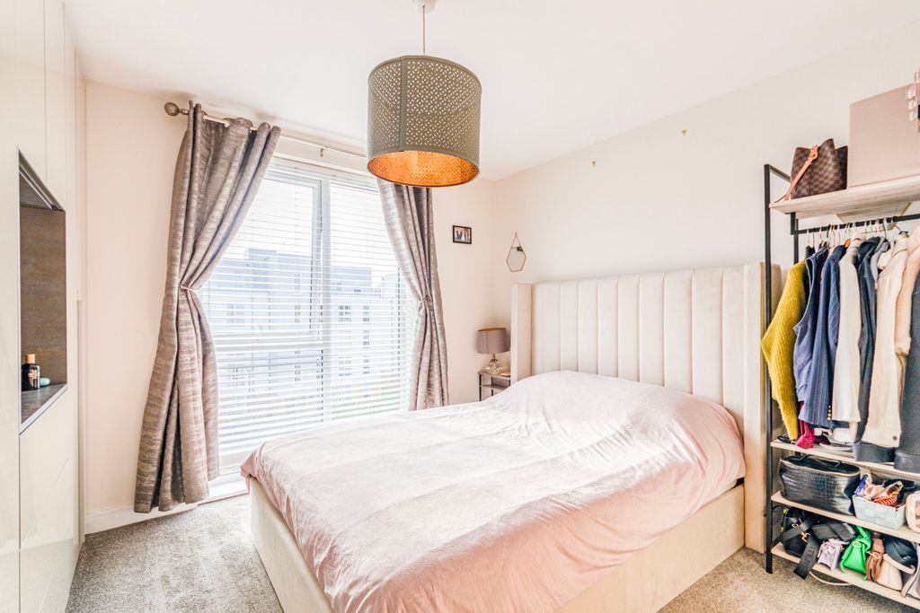 Additional image 13 of 2 bed flat for saleHawker Drive, Addlestone, Surrey KT15