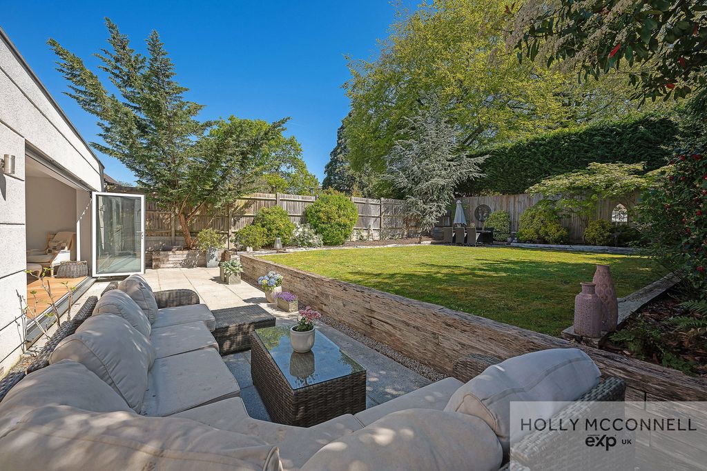 Additional image 32 of 6 bed detached house for saleBird In Hand Lane, Bromley BR1