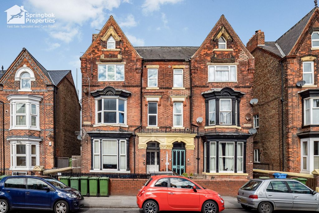 4 bed maisonette for sale11 Victoria Road, Bridlington, Yorkshire, East Riding YO15