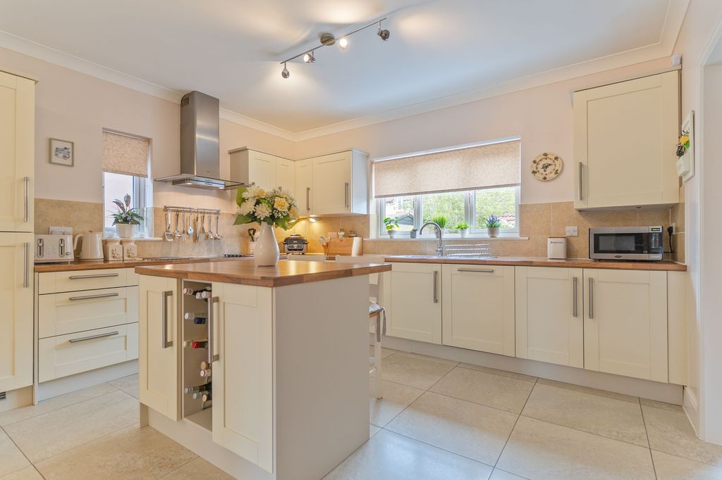 Additional image 2 of 4 bed detached house for saleBridling Crescent, Newport NP19