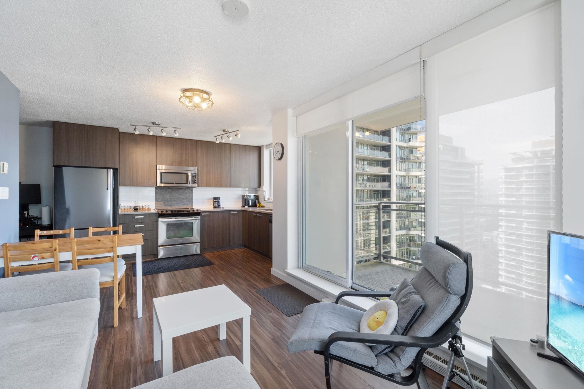 Additional image 4 of 2606-13325 102a Avenue, Surrey, BC, V3T 0J5