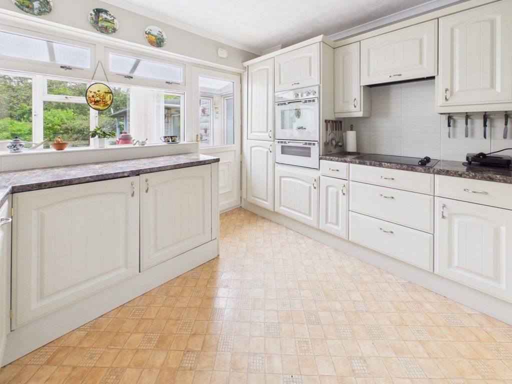 Additional image 2 of 2 bed semi-detached bungalow for saleHeol Nant Castan, Cardiff. CF14