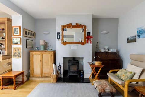 Longmead Avenue, Bishopston BS7