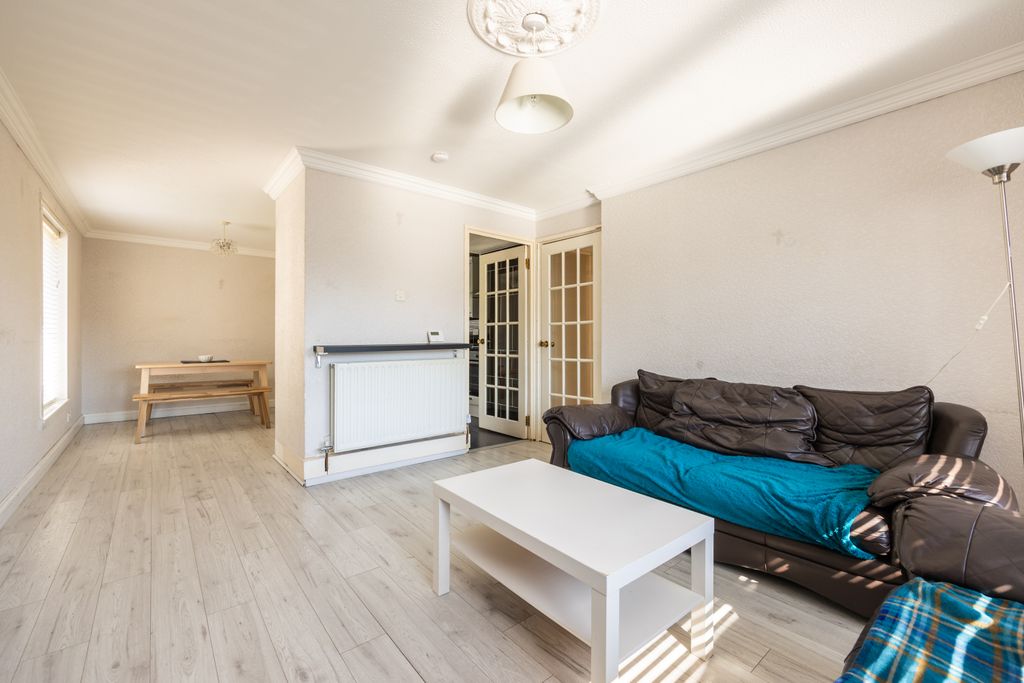 Additional image 3 of 3 bed flat for sale11/5 Westburn Grove, Edinburgh EH14