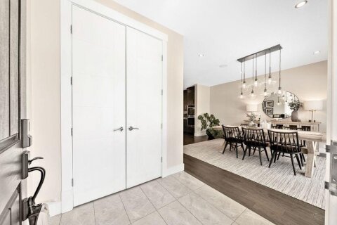 Additional image 8 of 1126 40 Street SW, Calgary, AB, T3C 1W6