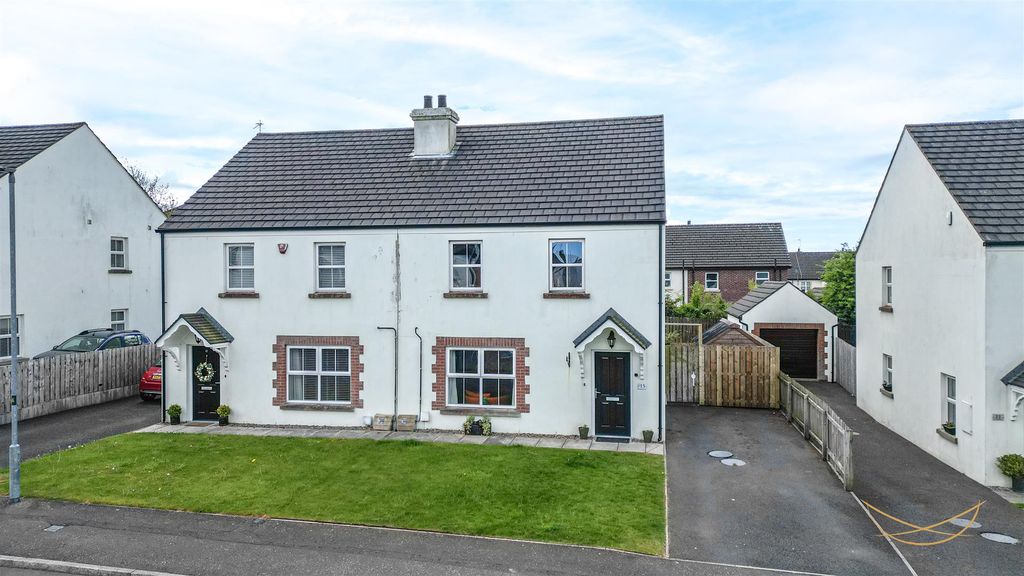 3 bed semi-detached house for saleRiver Hill Manor, Ballyclare BT39