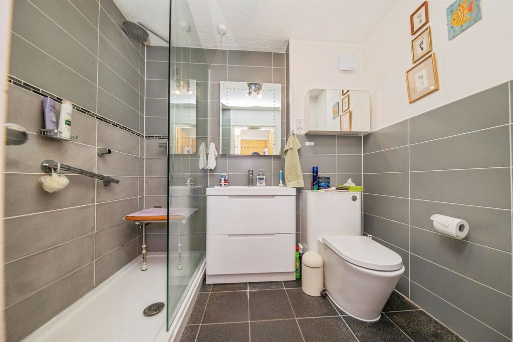 Additional image 8 of 1 bed flat for saleSuffolk Place, Woodbridge IP12