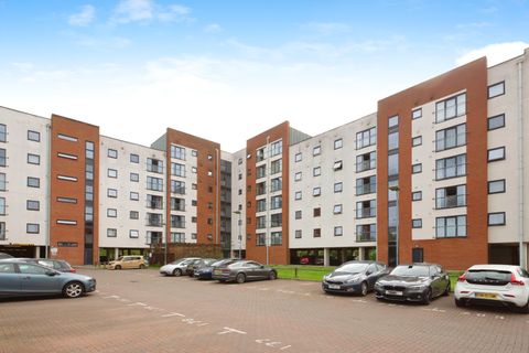 Pilgrims Way, Salford M50