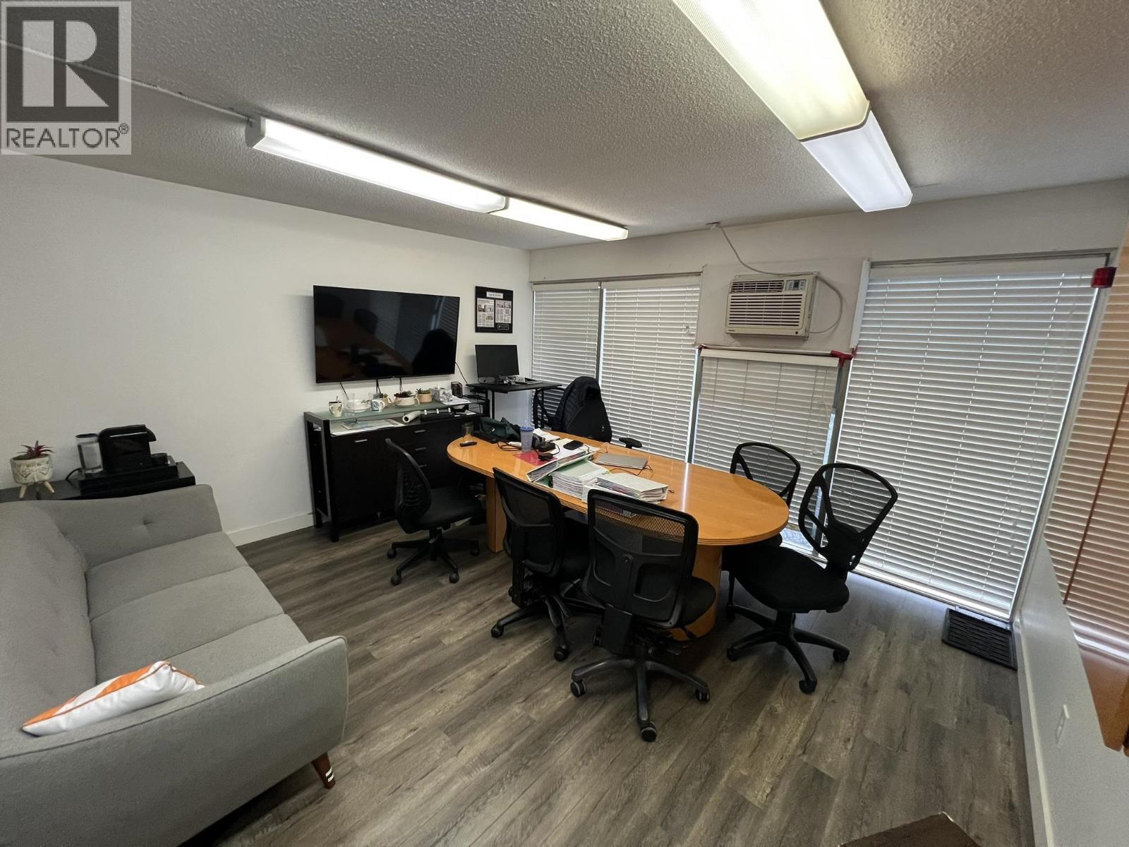 Additional image 3 of 2647 Kingsway , Vancouver, BC, V5R5H2