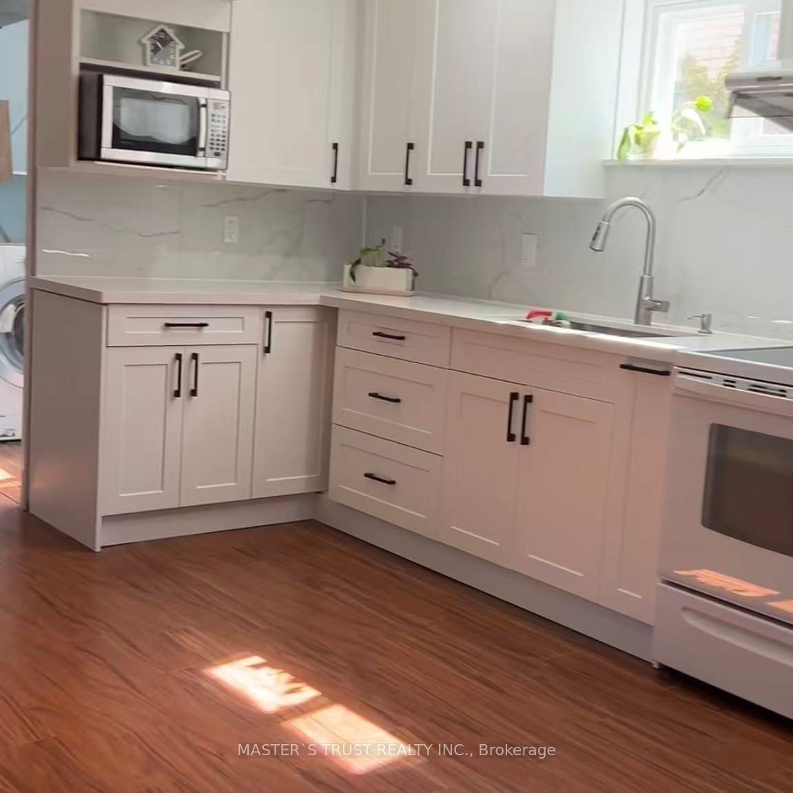 2385 Culver Way, Mississauga, ON, L5B 2P8
