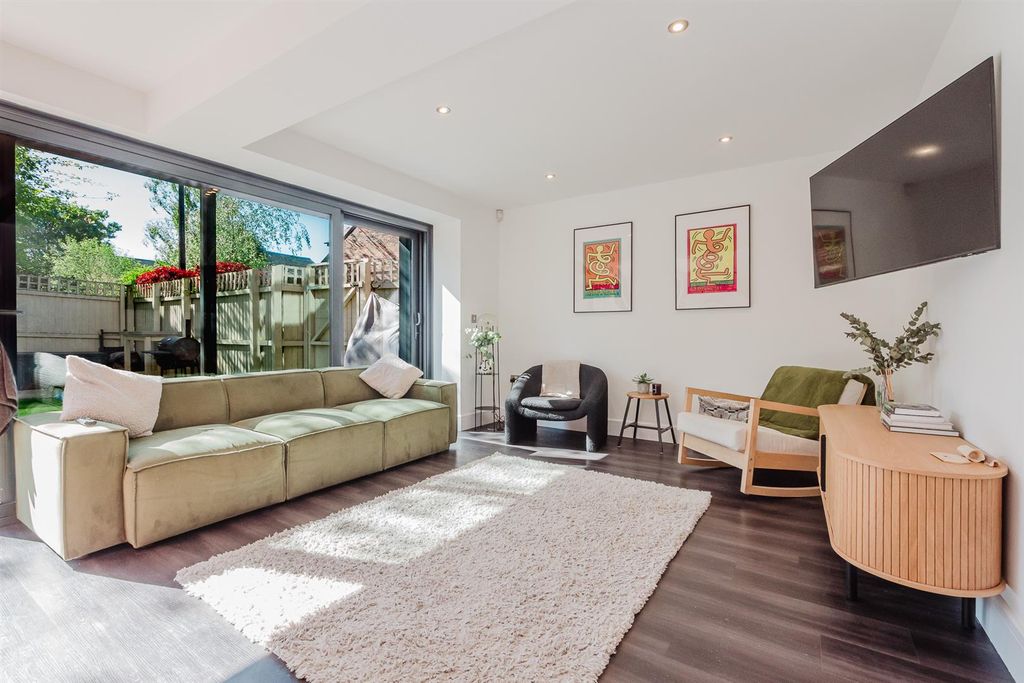 Additional image 3 of 4 bed semi-detached house for saleAlbert Place, Altrincham WA14