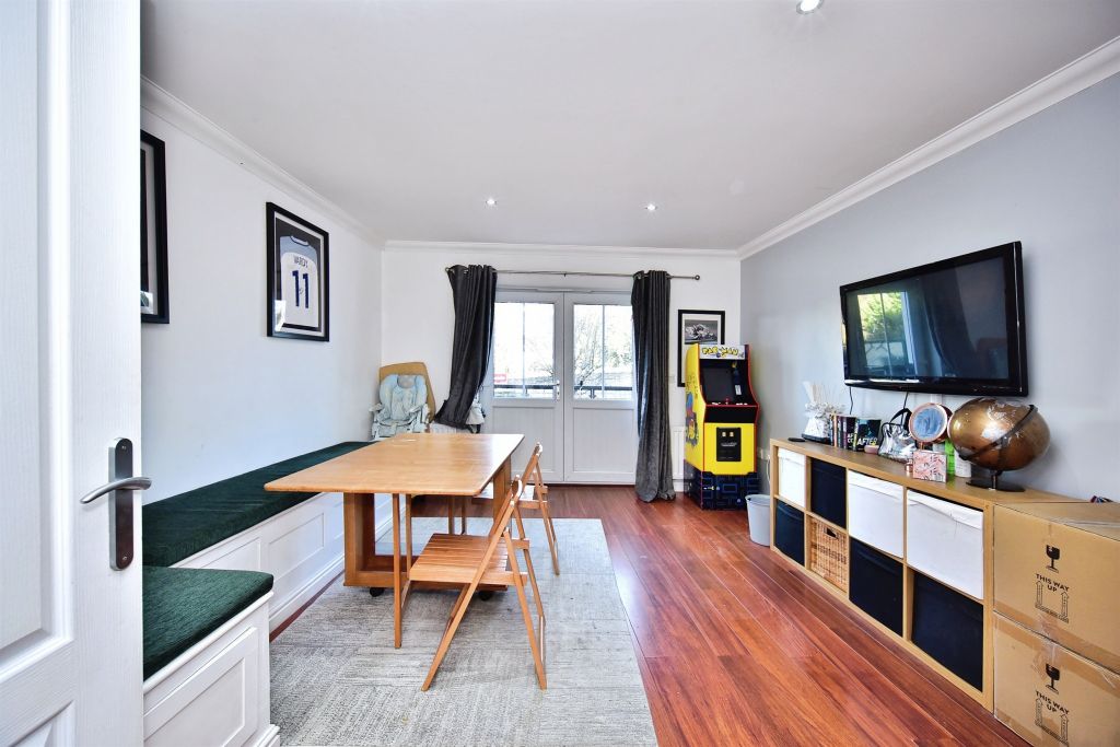 4 bed property for saleMedway Court, Aylesford ME20
