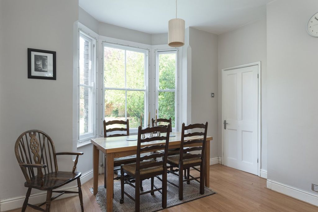 Additional image 9 of 5 bed detached house for saleBeverley Crescent, Bedford, Bedfordshire MK40