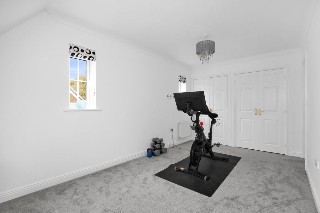 Additional image 21 of 5 bed detached house for saleConnaught Way, Alton GU34
