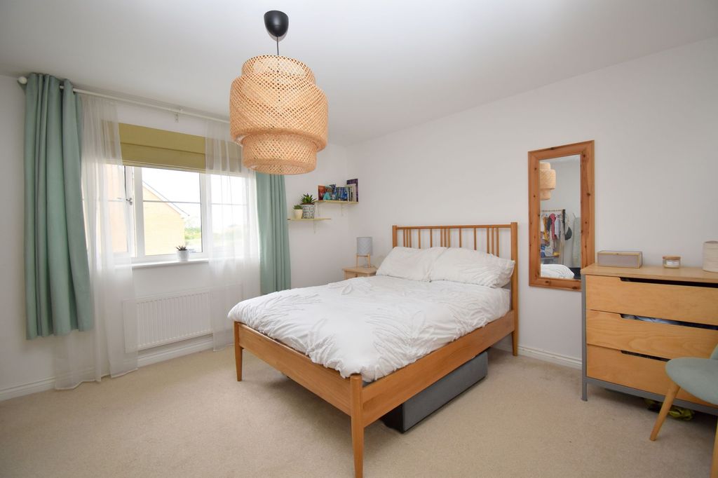 Additional image 16 of 3 bed semi-detached house for saleTate Drive, Biggleswade SG18