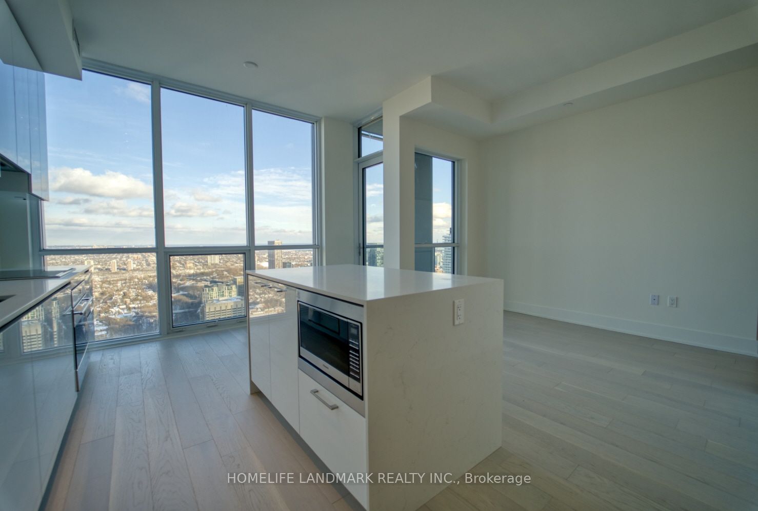 Additional image 3 of 5509-1 Yorkville Avenue, Toronto, ON, M4W 0B1